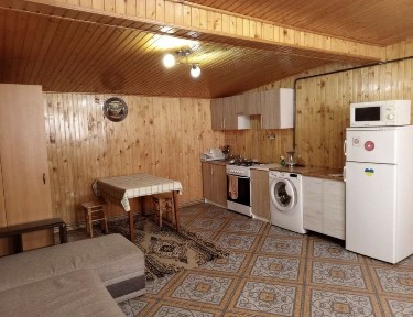 Будинок в оренду Шешори