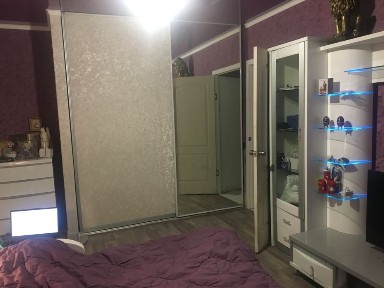 Продаж 1к на м-ні Індустріальний