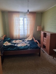 ПРОДАМ 3х на ж/м Парус