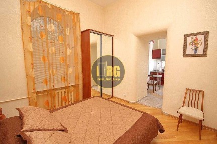 Без% 1к 42м2, Михайлывська 24А, Майдан Незалежності, Центр, Велика Житомирська
