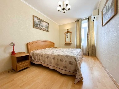 Оренда 3-кімнатної квартири 83 м² + парко місце, Голосіївський район, поруч Парк
