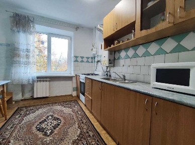 Трикімнатна квартира в серці Івано-Франківська, вул. Пилипа Орлика