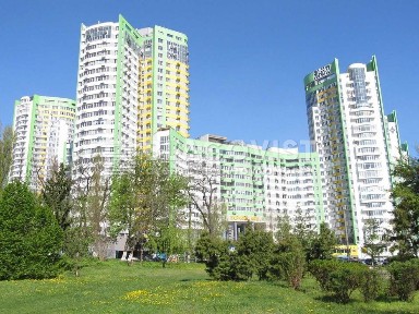 Київ, Подільський, вулиця Вишгородська 45 а