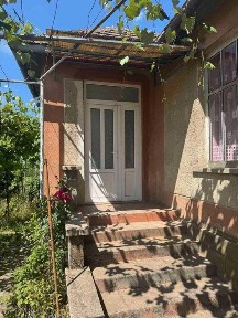 Продаж будинку із земельною ділянкою в с. Кальник, Мукачівський район