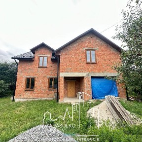 Продам новозбудований будинок в районі Смірнова