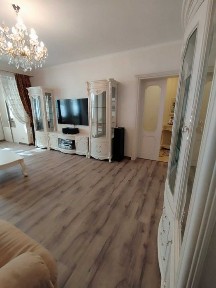 Продам 3-х кімн. кв-ру в елітному будинку в центрі міста