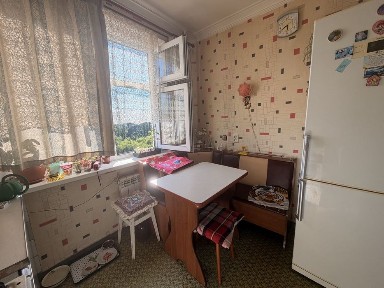 Продам 2 х кімн квартиру з лоджією РАКОВКА, зуп. 