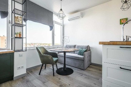 Продаж 2-кімнатної квартири 63 м², Юнацька вул., 1