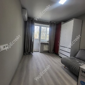 Продам 1к кв П. Поле Бот сад / 23 Августа Новый ремонт Меб, тех Сертификат-да