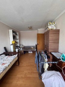 Продаж 1-кімнатної квартири у гуртожитку, по вул. Узбецькій