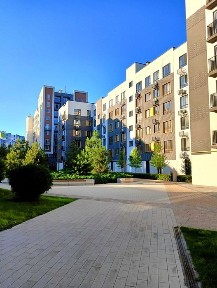 Тут така КРАСА! Продаю квартиру з усім! Неймовірна територія ЖК