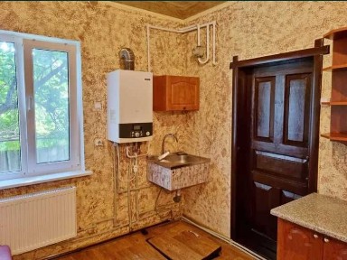 Продаж частини будинку по вул. Варзара