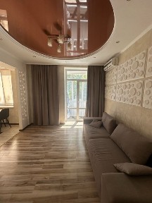 Здається 2 кімнатна квартира в центрі вул. Академічна