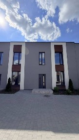 Продам Таун біля Вишенського Озера! Топ локація.
