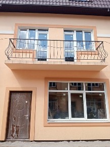 Продаж тауна 100 м 2 центральні комунікації, газ. Вишневе.