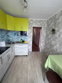 продам 2х комнатную квартиру с современным ремонтом на Заболотного