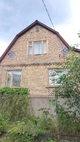 Продається затишна дача біля води в Бучанському районі