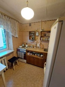 Продаж 2-к картири в Центрі ! 2-й поверх! 56 м2 ! вул. Соборності ! Супер локація !