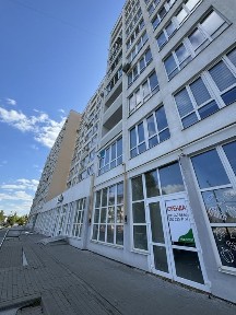 ЦЕНТР! Сдам Фасадне приміщення 65кв. м по вул. Жабінського