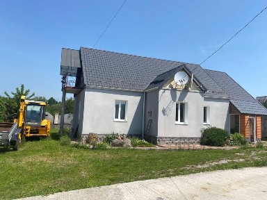 Продаж 2 поверхового будинку з ділянкою на 28 соток, 140 кв. м, 6 кімна