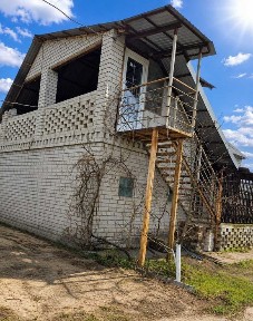 Дача 76 м. кв., участок 9,2 сотки с удобствами и отоплением. Обуховка. Лес. Река Орель.