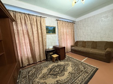 Продам 1 комнатную квартиру м. Ярослава Мудрого