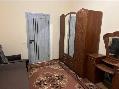 Здається 2-ох квартира біла Політехніки