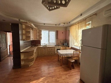Оренда гарного будинку в Центрально-Міському рвйрні