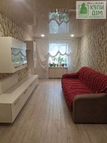 В продажу 5 кімнат 96 кв. м Критий ринок