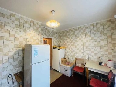 1 кім 38 м2 КУХНЯ 9 м2 середній поверх багатоповерхівка район ПЕРЕМОГА (720079)