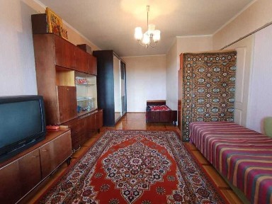 Киев, Космонавта Волкова ул., 18