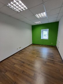 Без% Офіс 22м2 з ремонтом Центр метро Арсенальна-5хв.