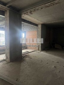 Оренда фасадного приміщення 250м2 ЖК 