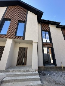 Таунхаус в центрі біля Податкової академії вулиця Мечнікова