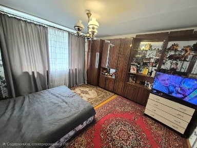 Продам 2 кімнатну чешку жилий стан проспект Миру