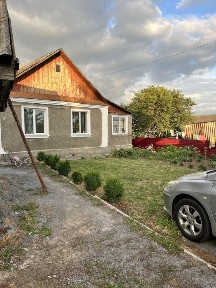 Продам частину будинку двір окремий