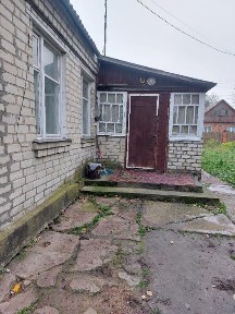 Продаю жилий будинок, знаходиця в смт Черняхів Житомирської області