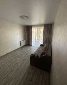 Продаж однокімнатної квартири площею 60 мкВ в центрі міста