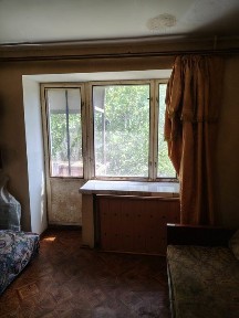 Продам однокімнатну квартиру в малосімейному гуртожитку