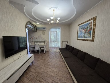 Оренда 3к квартири. Центр міста. Авторський ремонт.