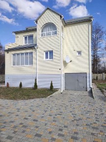 Продається затишний двохповерховий будинок між Нетішином і Острогом