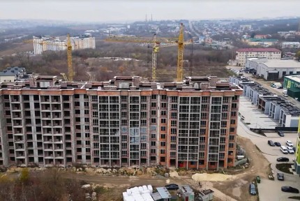 Продаж 1к квартири 41 кв. м на вул. Микулинецька