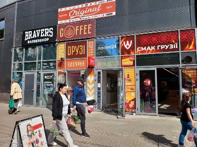 Фасад. ТРЦ. Трафік. ЖК Smart Plaza Polytech.
