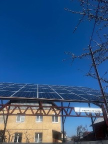 Від власника продам ідеальний будинок для великої родини з сонячними панелями