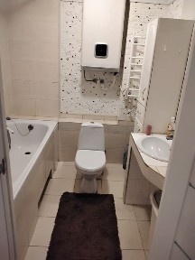 Продам квартиру 2 комн. 60 кв, м Белогородка. Хозяин.