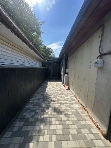 Продам ч/б по провулку Василя Дуніна Борковського