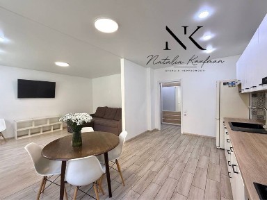 Продаж 3 к кв 87 м2. Комфорт Таун