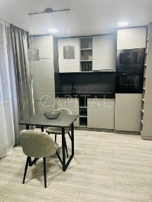 Продаж квартири для себе чи під інвестицію Жк Нова Англія Голосіївський район, поруч метро
