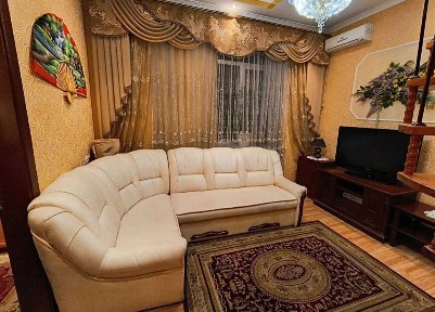 Оренда 3-кімнатної квартири центр на короткий термін або довгостроково