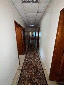 Продаж житлового будинку з комерційними приміщеннями